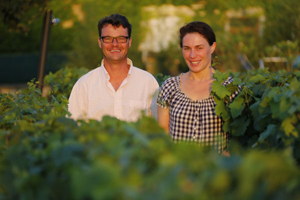 Céline et Frédéric Gueguen in the Chablis Vineyards, Chardonnay, Vosgros, Irancy Céline et Frédéric Gueguen in the Chablis Vineyards, Chardonnay, Vosgros, Irancy